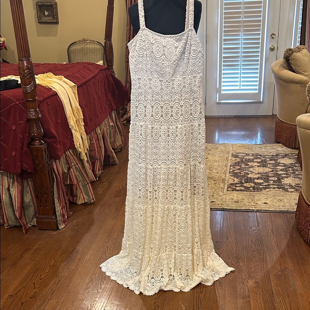 Eliza J  Ivory Cream Maxi Dress with Lace Eyelet Dress Size 8